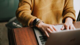 無料で活用できるAI文章作成アプリ・サイト10選｜活用方法も解説