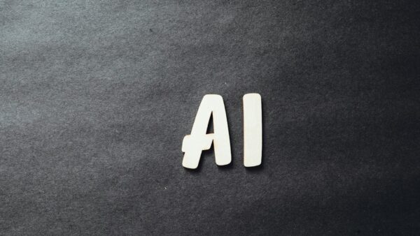 AIを活用するメリット・デメリットをAIマーケターが解説